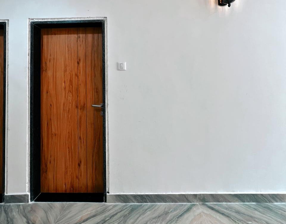 HOTEL NILKANTH PALAC - Tap to explore photos