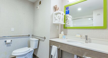 Hampton Inn & Suites Fort Worth-West-I-30 Room Type - 2 QUEEN BEDS NONSMOKING