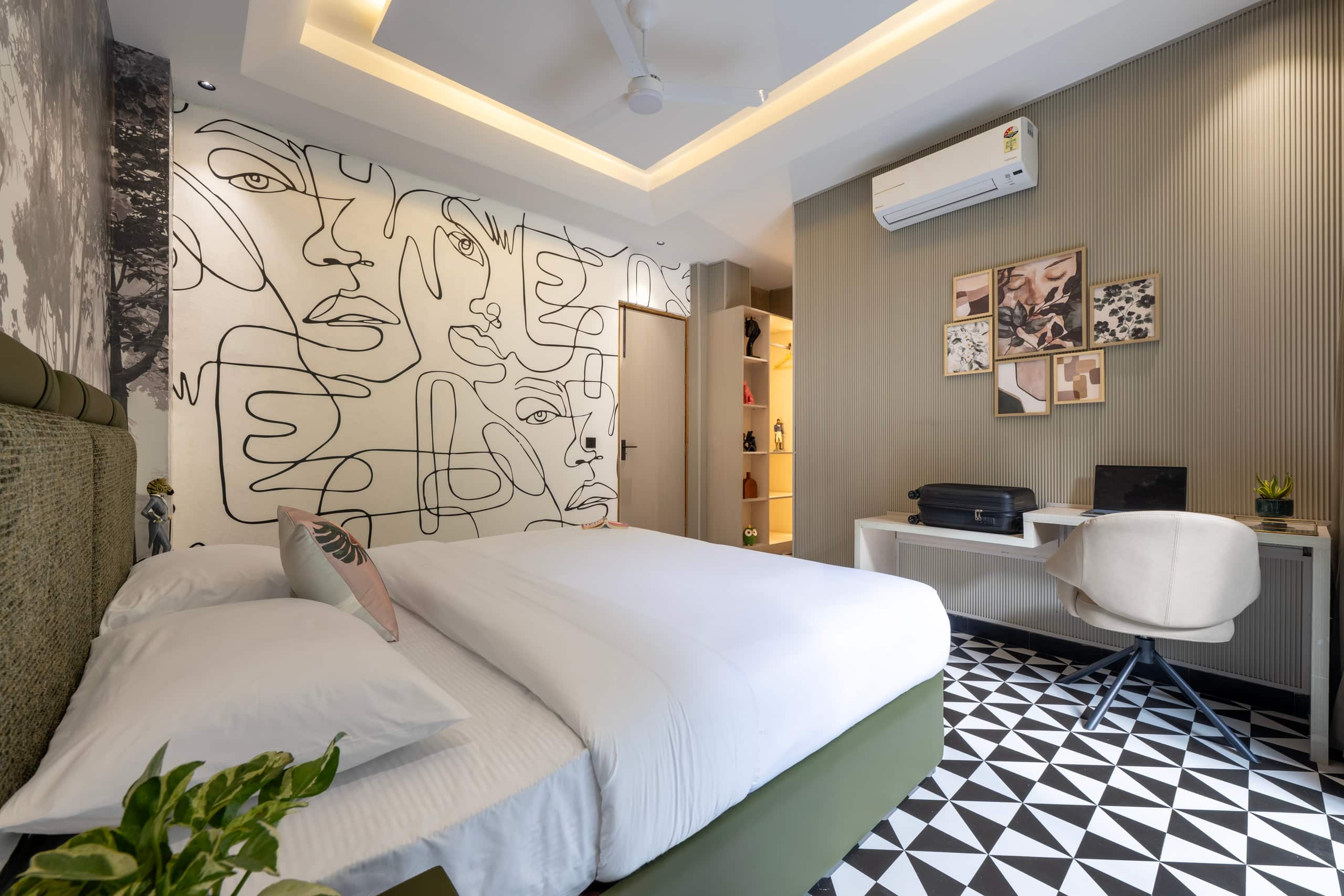 The Marcus 2bhk AC Flat Jacuzzi By Homestay Daddy - Tap to explore photos