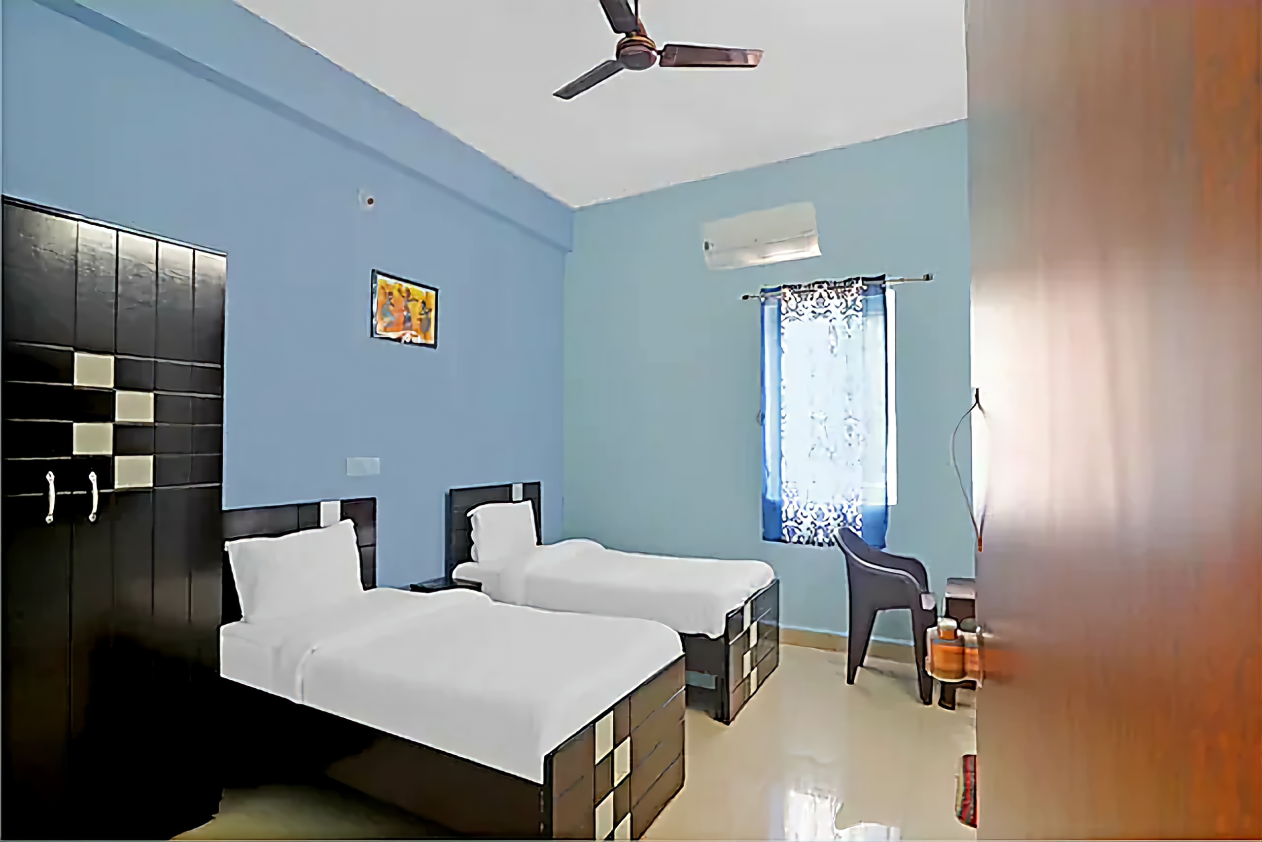 Manohar Grand Room Type - Standard Room