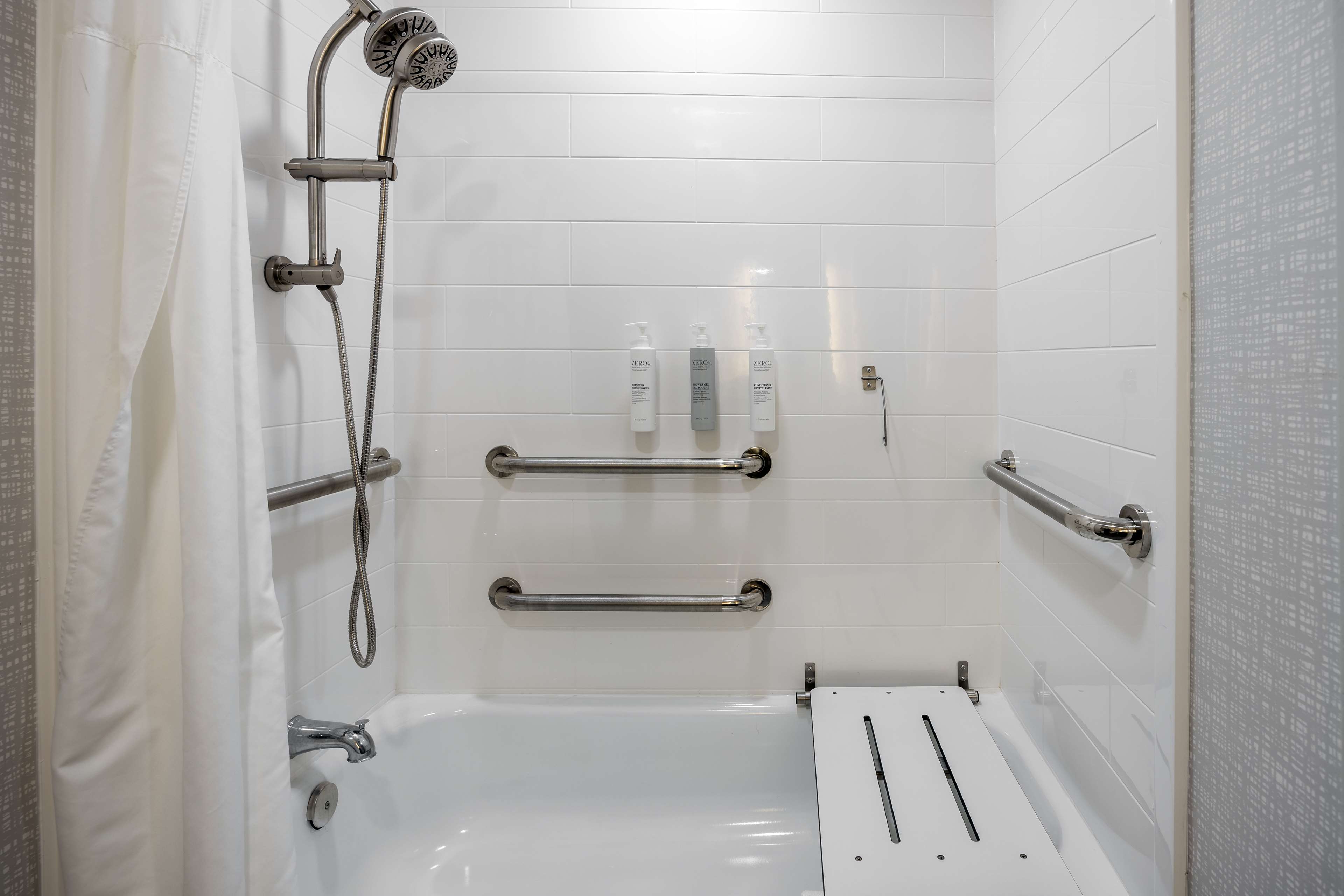 Hampton Inn Alpharetta/Roswell, GA - Tap to explore photos