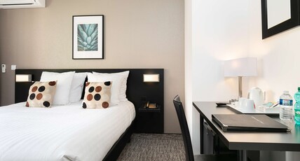 Best Western Hotel Mediterranee Menton Room Type - 1 Queen Bed, Non-Smoking, Standard Room Best Western Hotel Mediterranee Menton Room Type - 1 Queen Bed, Non-Smoking, Standard Room