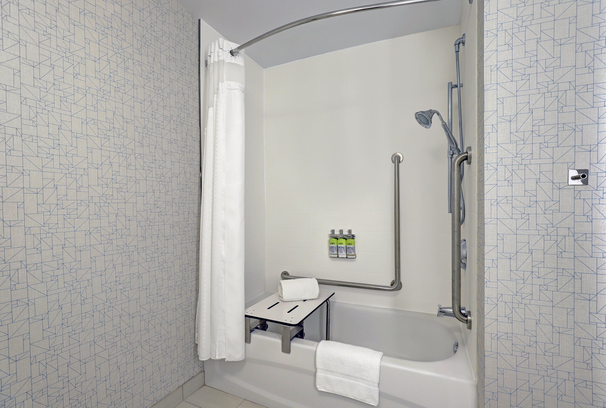 Holiday Inn Express Kingston West - Tap to explore photos