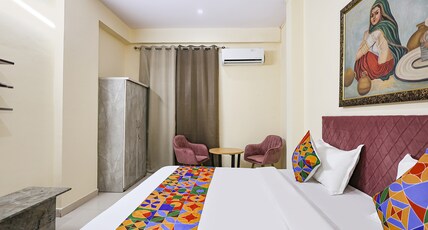 FabHotel Vaishali Inn Room Type - Deluxe Room