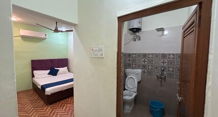 Praneeta Paying Guest House Room Type - Family Room