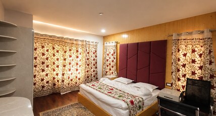 Hotel Gulsar pahalgam Room Type - Bedroom 5