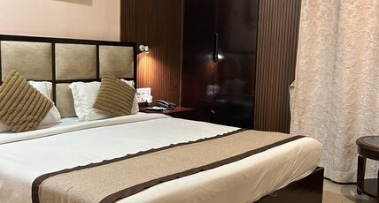Hotel D Courtyard Room Type - Deluxe Double Bed room