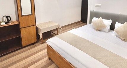 Hotel Tulip Residency Room Type - Deluxe Room with Mountain View