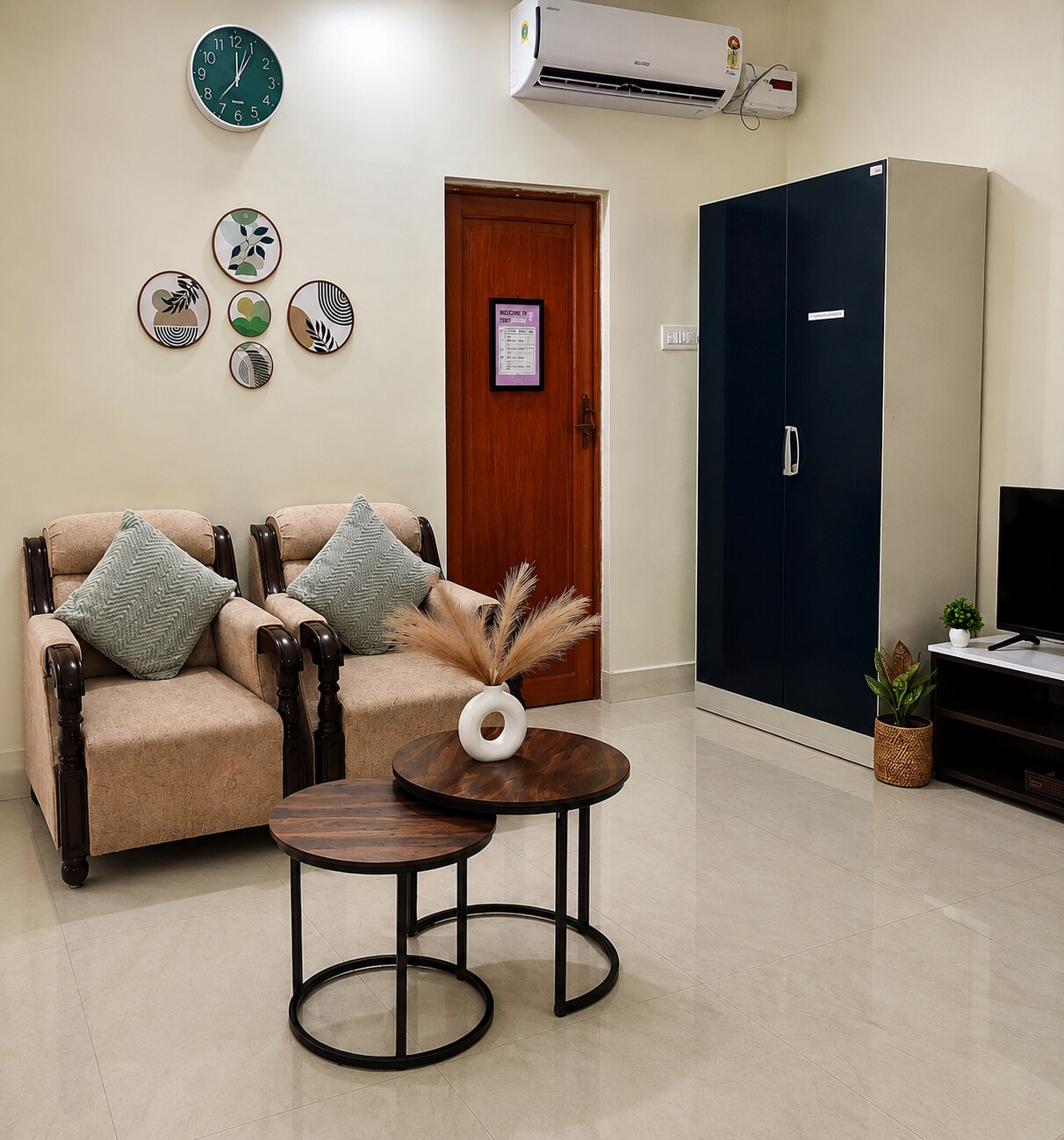 The Tiny Abode-A 1RK Homestay - Tap to explore photos