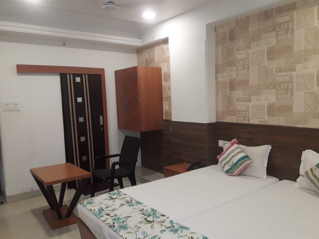 Hotel Grand Nishat & Banqet - Tap to explore photos