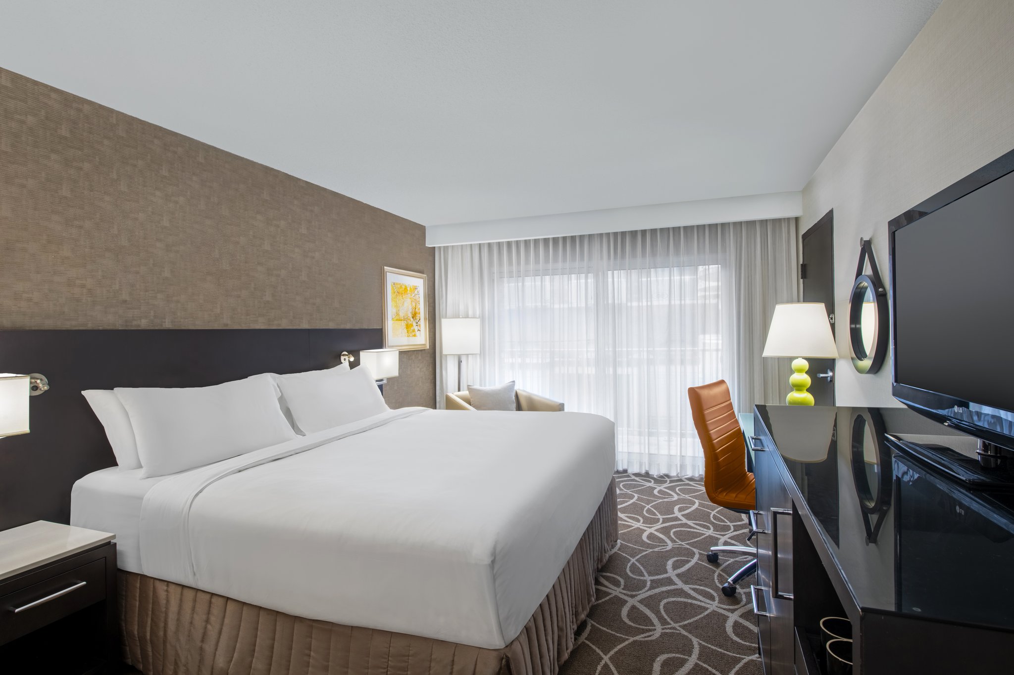 Crowne Plaza KITCHENER-WATERLOO - Tap to explore photos