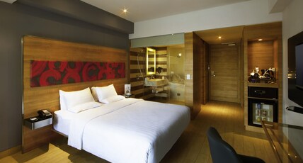 NOVOTEL PEKANBARU Room Type - Superior Room with 1 Double Bed NOVOTEL PEKANBARU Room Type - Superior Room with 1 Double Bed