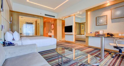 Radisson Blu Gorakhpur Room Type - Superior Room with Lake View