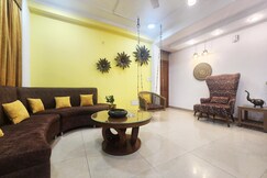 Spacious 2BHK prime location w/ big Livingroom (8)