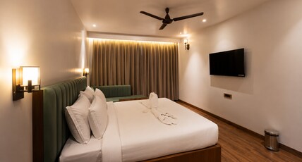 Cardinal Ventus Pines Room Type - Jacuzzi Suite with Balcony