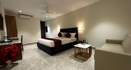 Hotel Maritan - Hitech City Room Type - Junior Suite Room