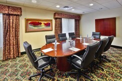 Holiday Inn & Suites Ann Arbor Univ Michigan Area