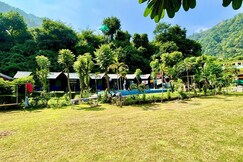 Hills Queen (Rishikesh padler)