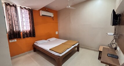 Shree Ram Residency Room Type - Deluxe Non AC Room