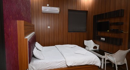 highway inn Room Type - Standard room