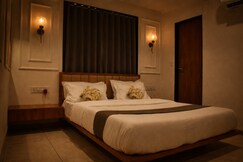 Address of Hotel Raw Leaves Premium Family & Business Hotel Near Rajkot Railway Station