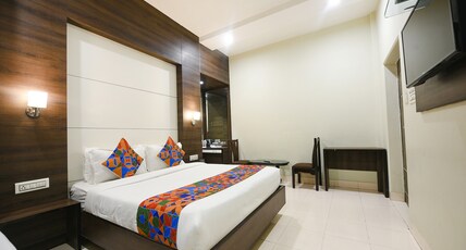 FabHotel KK Continental - 100m from Amritsar Junction Railway Station Room Type - Family Room