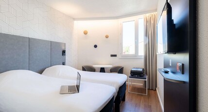 ibis B Room Type - Standard Room with twin beds