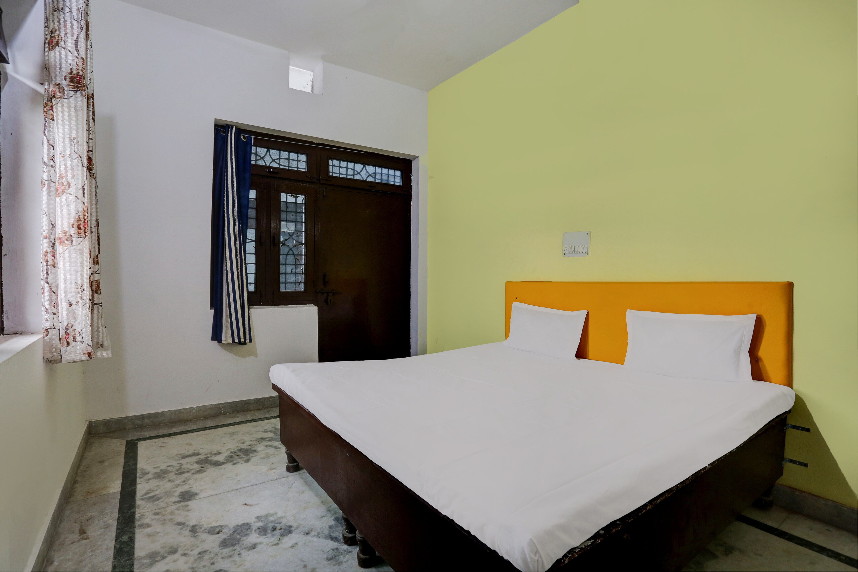 SPOT ON Avantika Guest House - Tap to explore photos