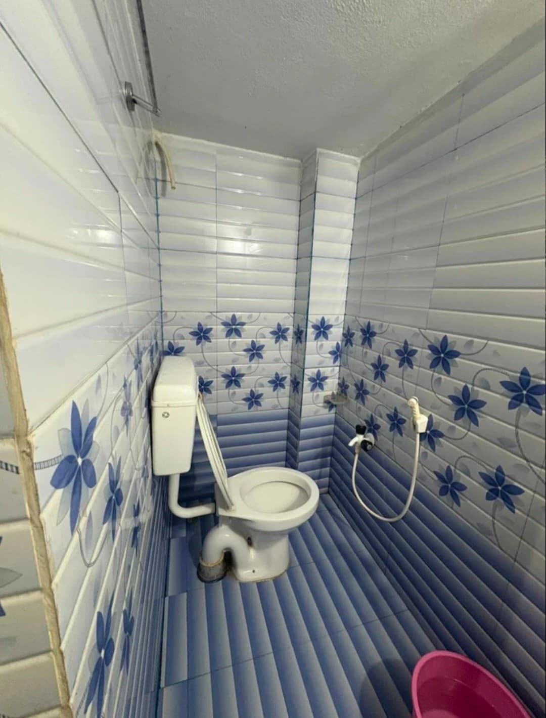 Om Homestay | Entire Studio Apartment With Private Attached Kitchen - Tap to explore photos