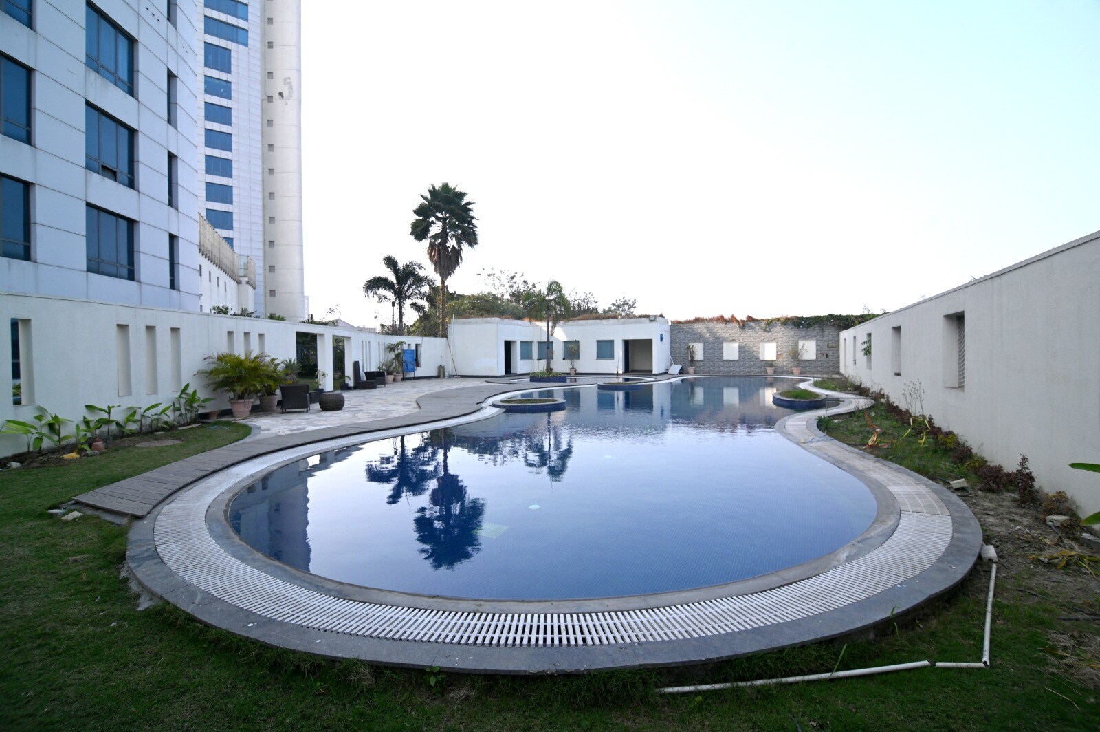 Luxurious 5star 4Bhkflat near Westin, CCU, CC2, SecV, BBCC, NewTown - Tap to explore photos