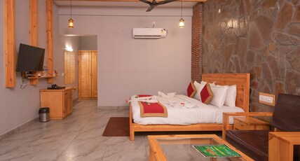 The Jungle Book Corbett Room Type - Tusker Cottage with Jungle View