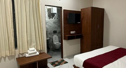 Aureva Kamla Heritage Room Type - King Bed Room with Hill View