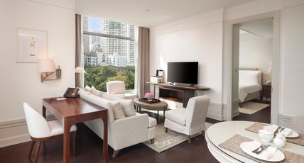 Oriental Residence Room Type - One Bedroom Corner Prestige