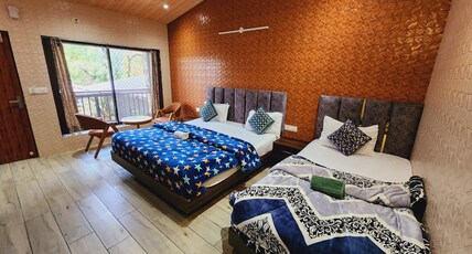 Green Pearl - Terrace Sitting x Bonfires Room Type - Fabulous Room 204