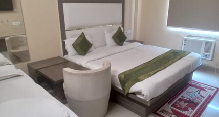 HOTEL MANI RAM PALACE Room Type - Semi Deluxe Room