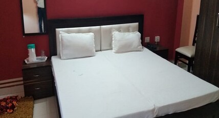 Geetanjali Atithi Bhawan Room Type - Deluxe Room