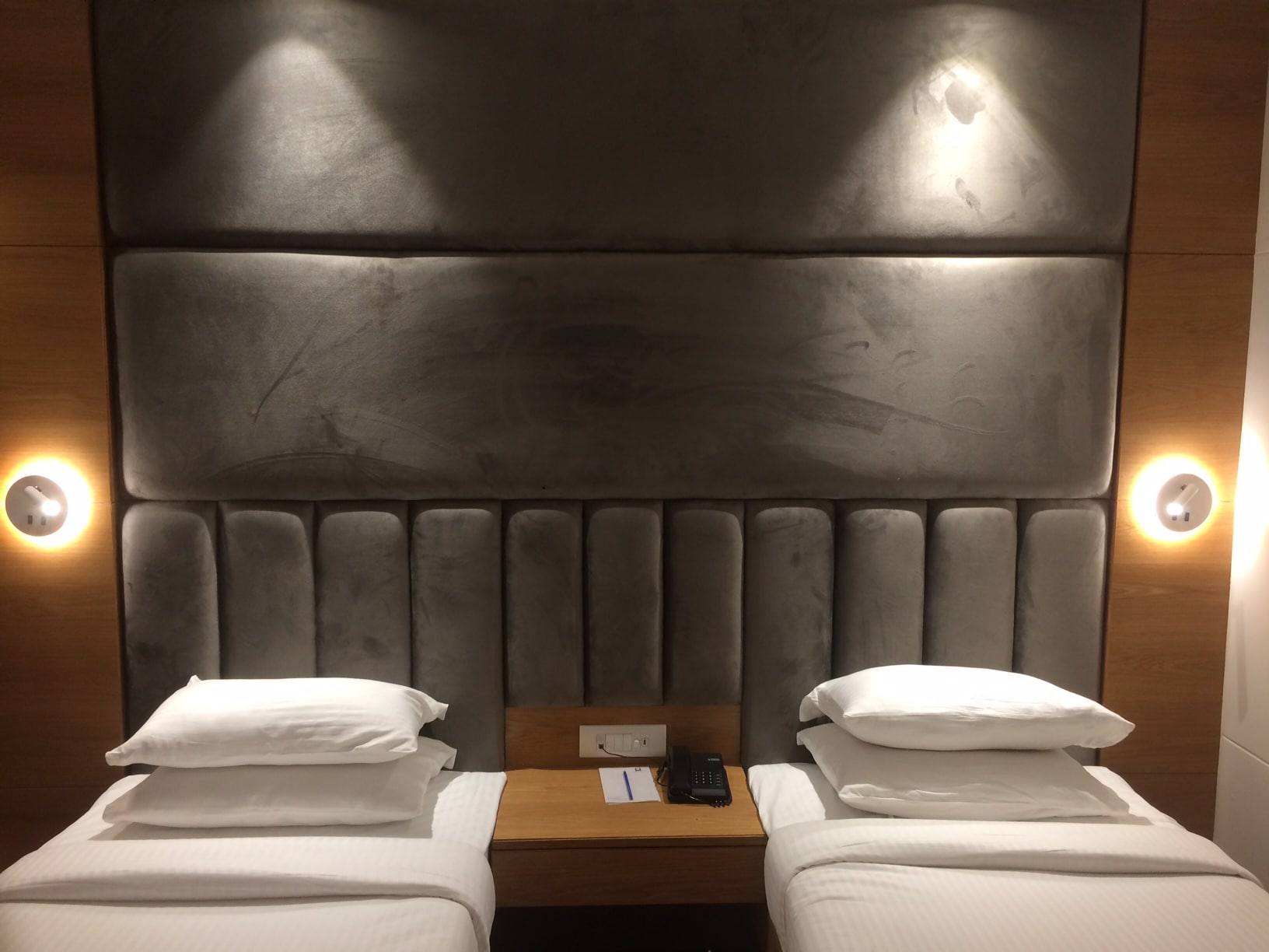 Comfort Inn Lucknow - Tap to explore photos