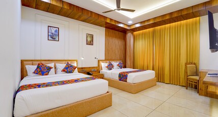 FabHotel Prime Hash Four Room Type - Family Room