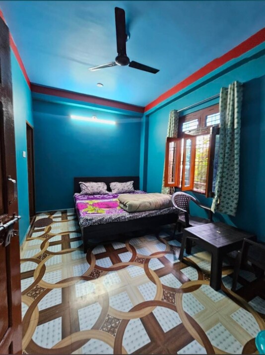 Riyanshi Homestay - Tap to explore photos