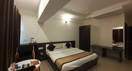 Hotel Bharat Room Type - Executive Room