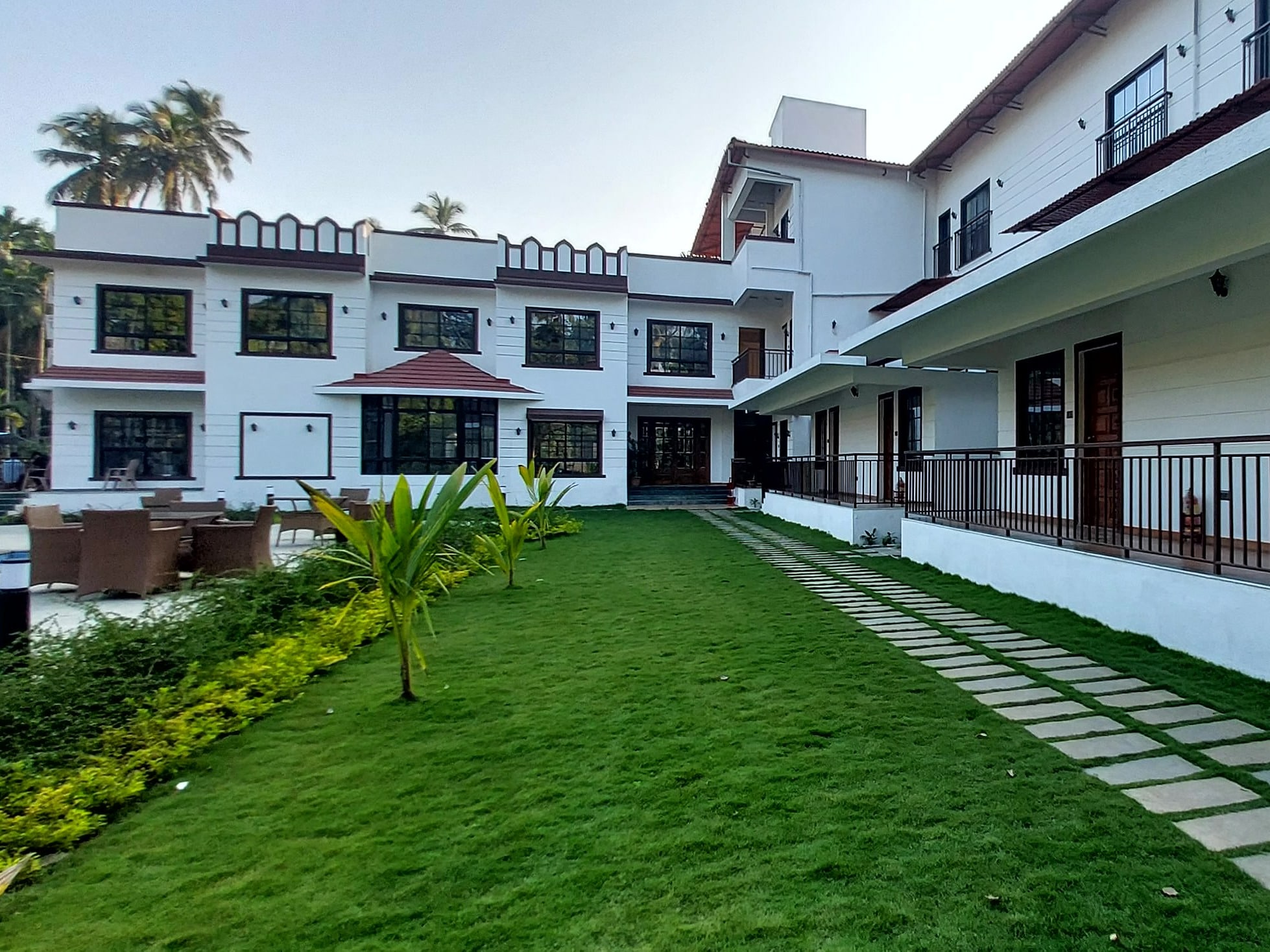 Vaarsa By Bay Hotels - Tap to explore photos