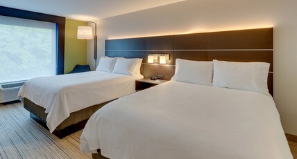 Holiday Inn Express & Suites CORBIN Room Type - 2 Queen Beds Standard Comm Access Tub