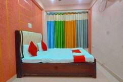 Hotel Dev Homestay- Infornt of BHU