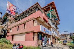 Sri Venkatadri Comforts Homestay | Rooms & Caretaker