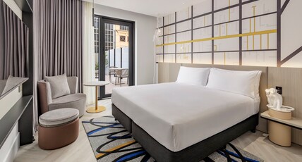 Hotel Indigo MELBOURNE LITTLE COLLINS Room Type - Standard Room