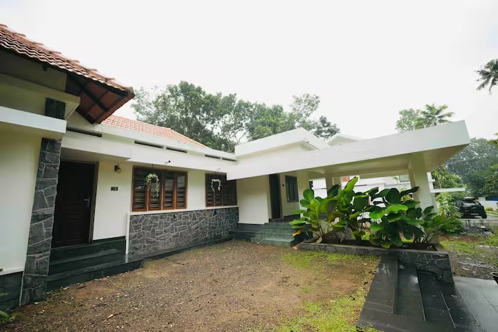 Green Nest Home Stay Relax in Nature - Tap to explore photos