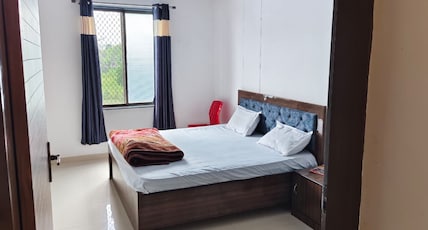 Kanak Hotel & Restaurant Room Type - Deluxe Ac Room