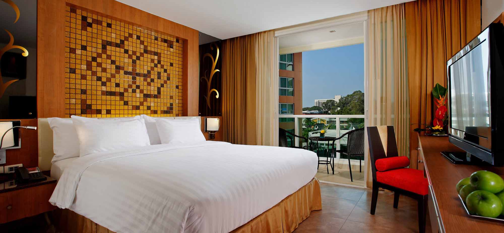 Centara Nova Hotel Pattaya - myPartner Selection - Tap to explore photos