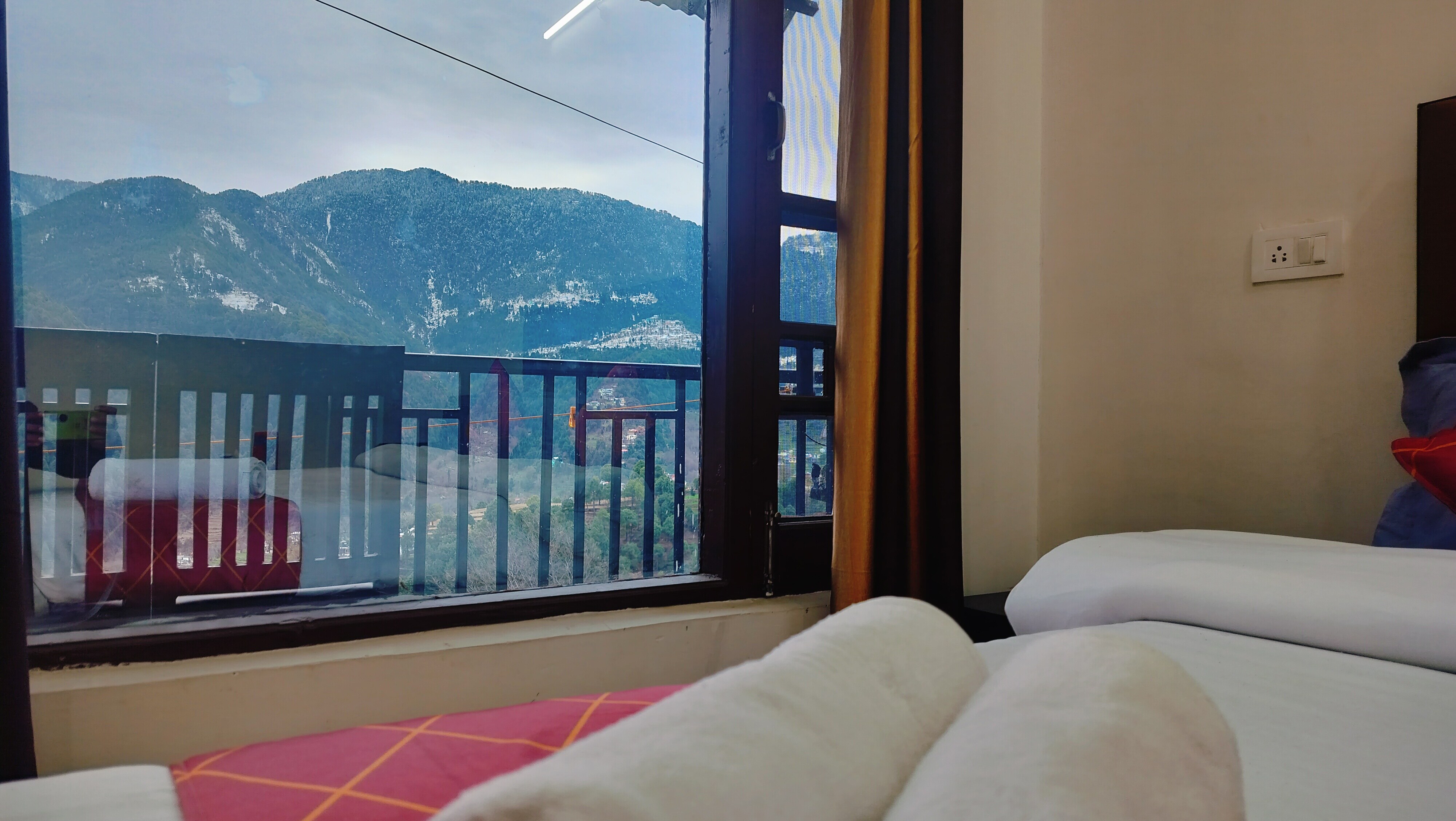 Hotel Scenic Hills - Tap to explore photos