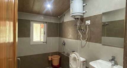Bhanoo home stay  Room Type - Bedroom 5